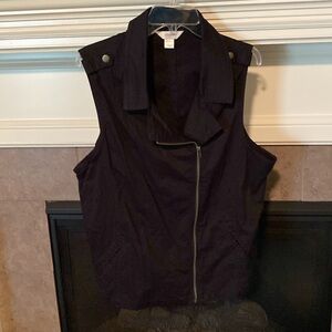 CJ Banks Black Zippered Vest.